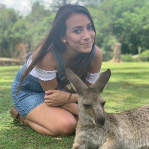 Meet your Posher, Jessica